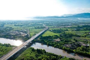 Puente Amado Nervo avanza al 80%